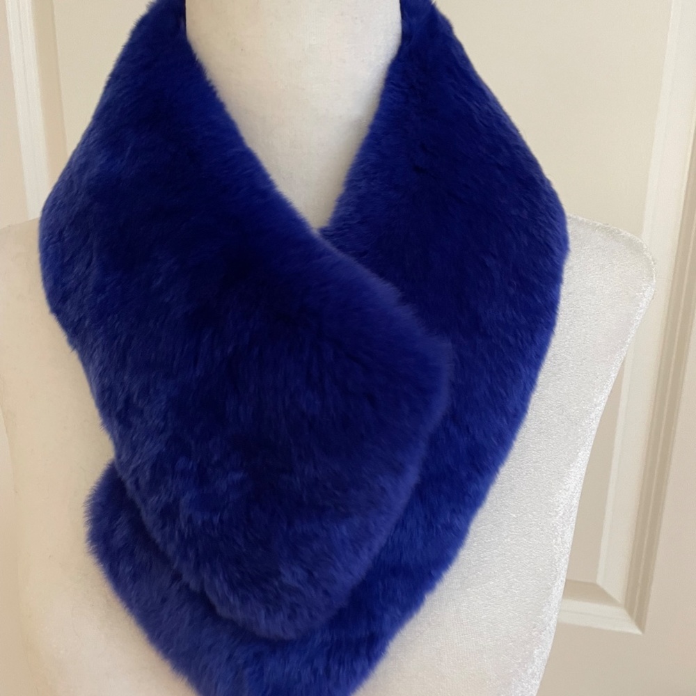 Multi Wear Rabbit Fur Collar in Royal Blue